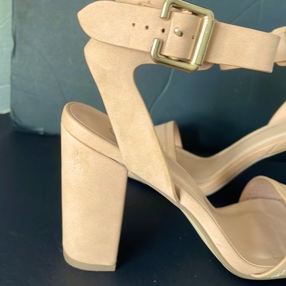 NWOT Suede Sandals. - Picture 3 of 10